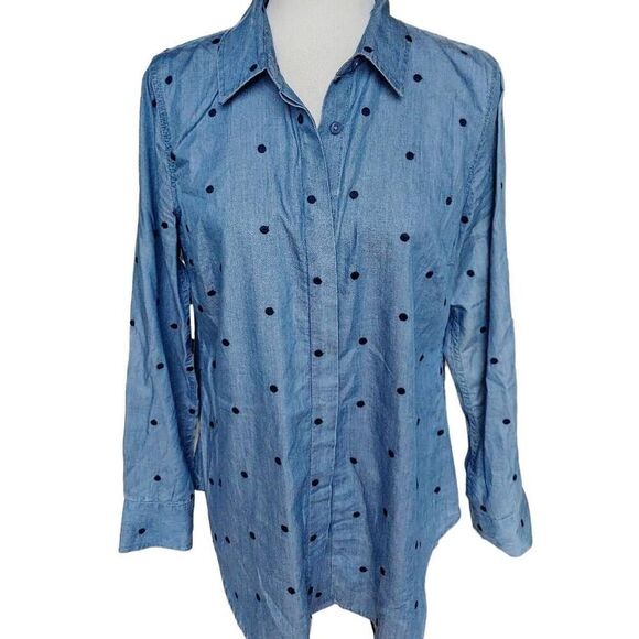 Crown & Ivy Blue Chambray Navy Embroidered Polka Dot Button Down Size M Top - Picture 2 of 7